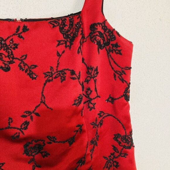Vintage Jeffrey & Dara Evenings Red Floral Gown Black Beading Sz 10 - Picture 3 of 11